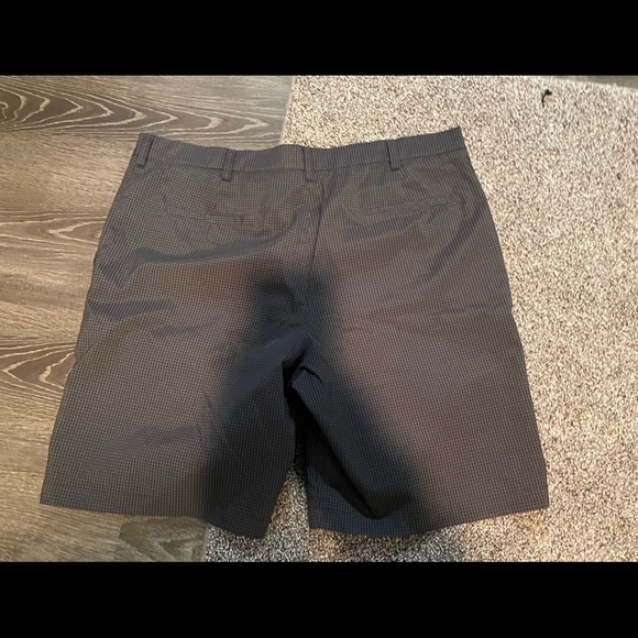 38 PGA tour golf shorts - Picture 2 of 3